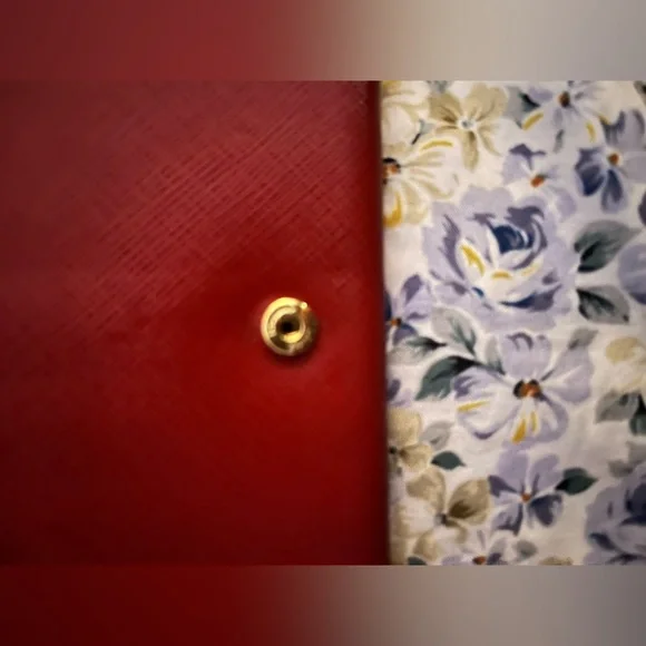 Salvatore Ferragamo Burgundy Wallet with Gold Accent - Picture 4 of 9